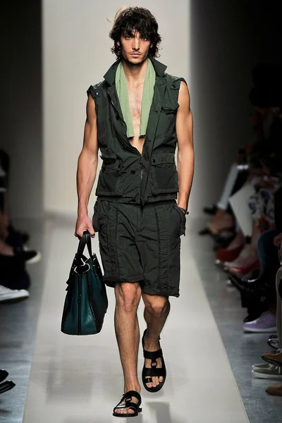 Look 22